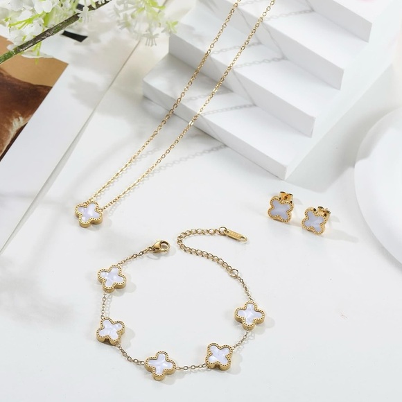 Elegant Gold and White Clover Necklace Bracelet and Earring Set - Picture 1 of 6